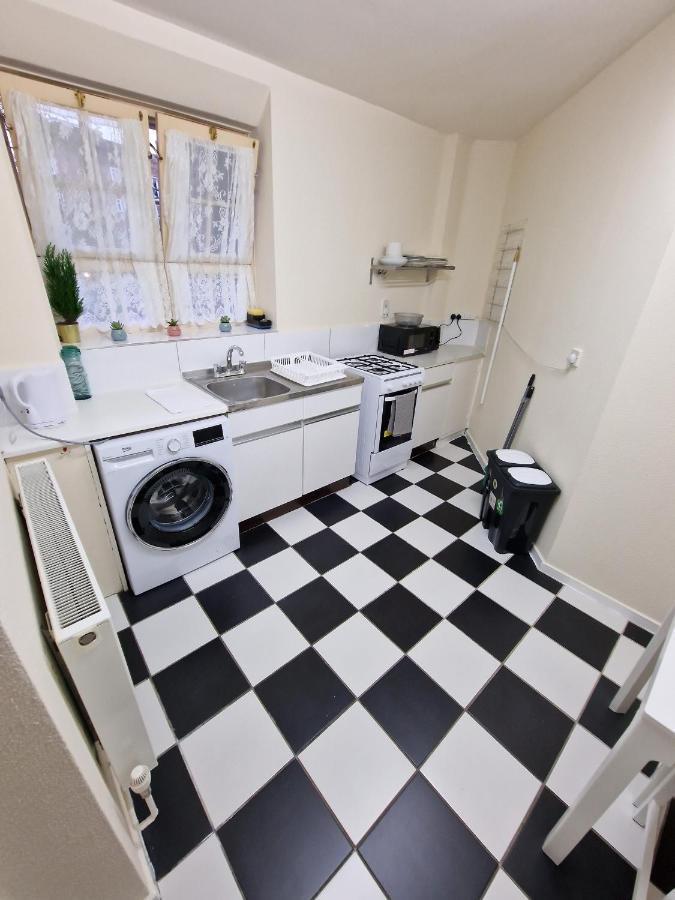 Waterloo - Zone 1 - Spacious One Bedroom Flat London Exterior photo